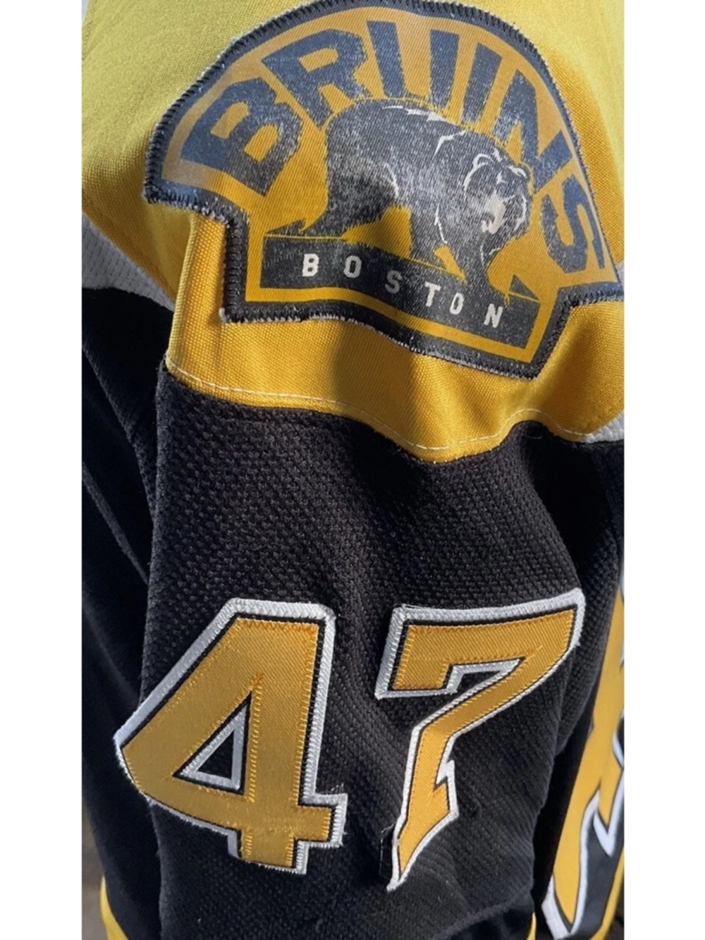 Reebok Boston Bruins Torey Krug Stitched Jersey Size Small - Picture 9 of 13